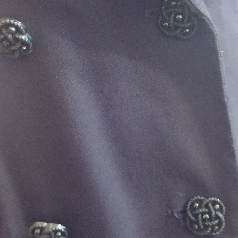 Blazer - Picture 4 of 6